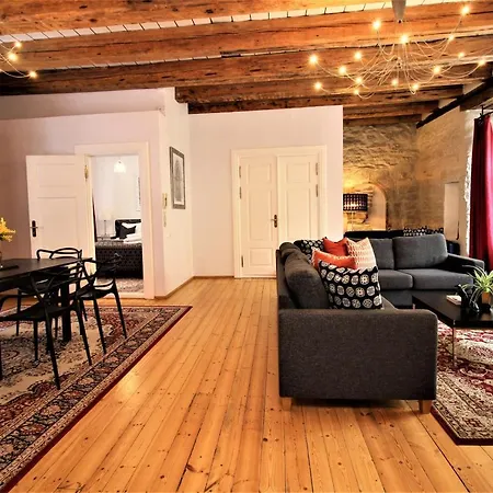 - Old Town Apartment *