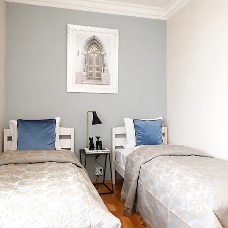 - Old Town Apartment *