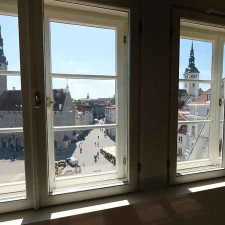 - Old Town Apartment *