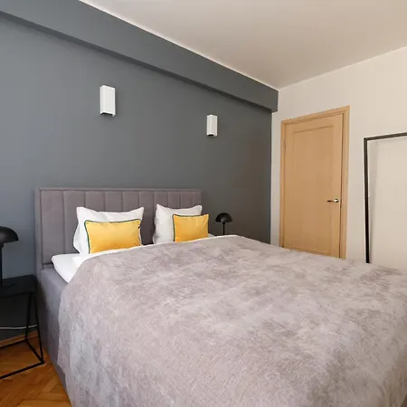 - Old Town Apartment *