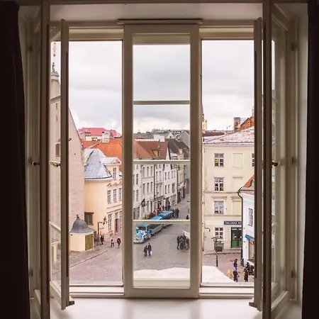 - Old Town Apartment *