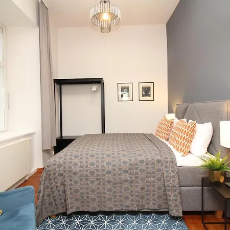 - Old Town Apartment *