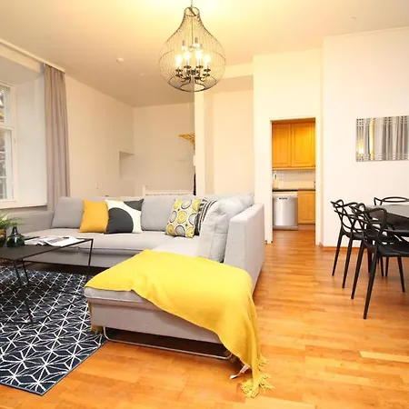 - Old Town Apartment *