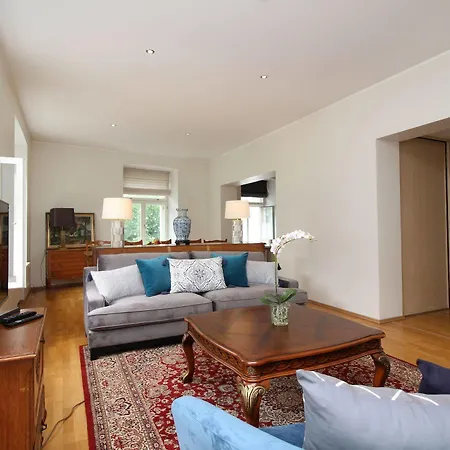 - Old Town Appartamento Reval